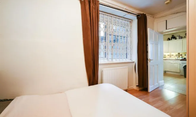 Недвижимость Drayton Gardens, South Kensington: 3