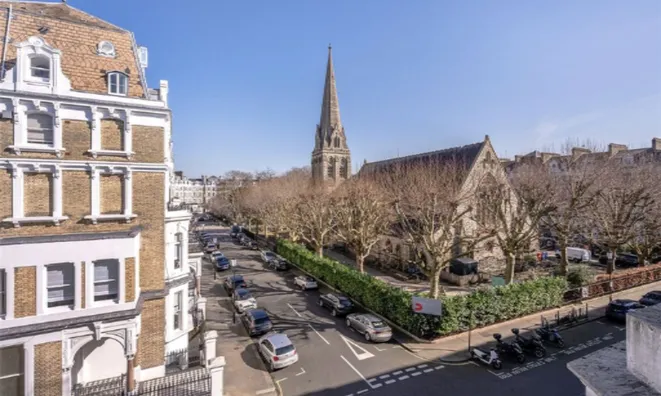 Недвижимость Redcliffe Square: 14