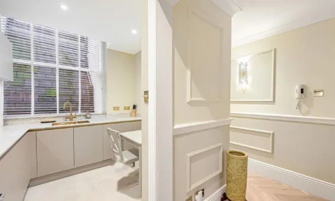 Недвижимость Hans Road: 14