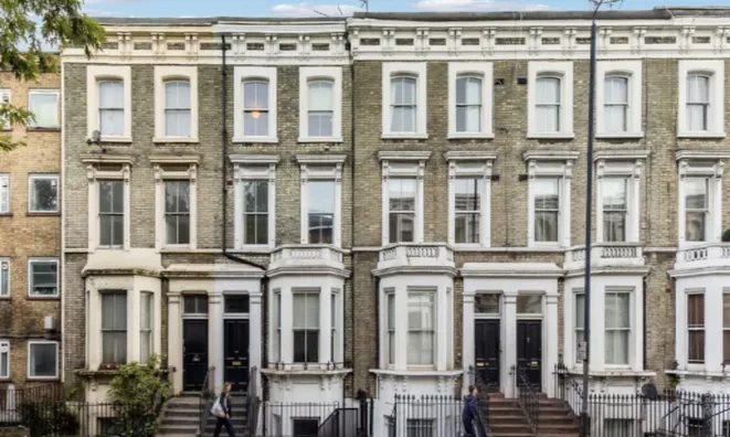 Недвижимость A, 148 Finborough Road: 2