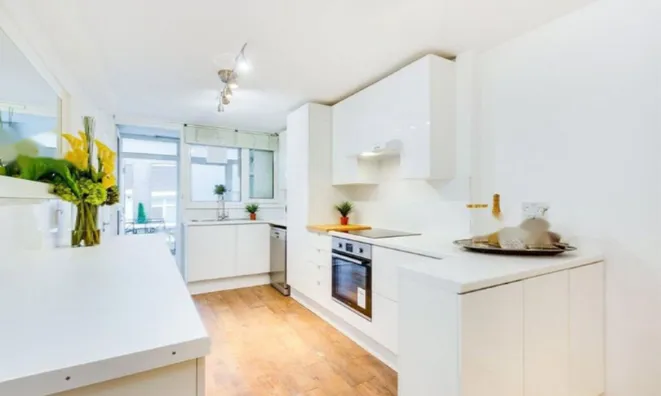 Недвижимость Finborough Road: 5