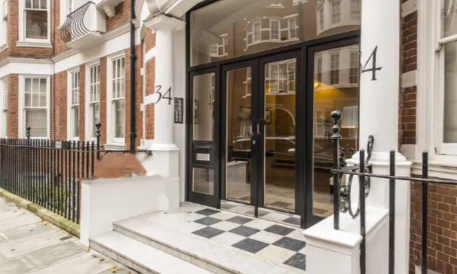 Недвижимость Sloane Court West: 2