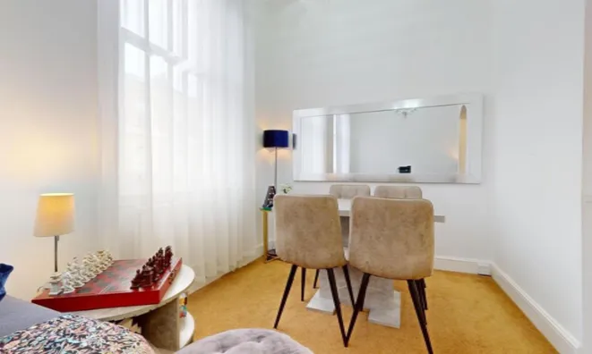 Недвижимость Finborough Road: 11