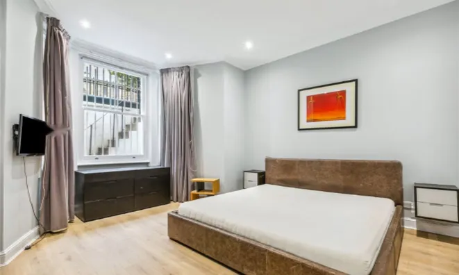 Недвижимость Redcliffe Square: 3