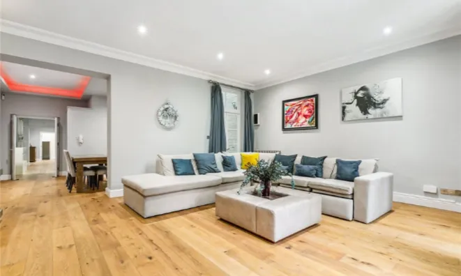 Недвижимость Redcliffe Square: 12