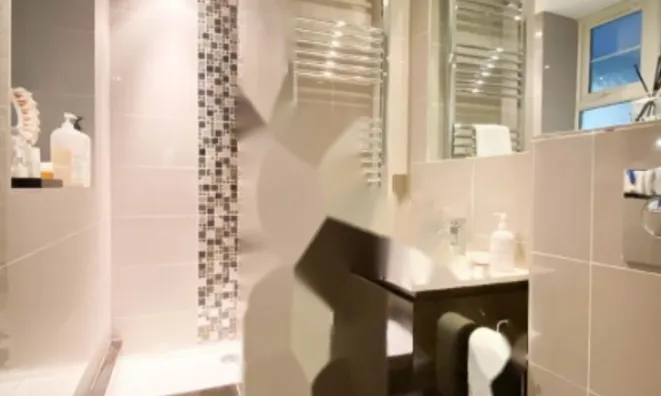 Недвижимость Shoot Up Hill, West Hampstead Borders: 2