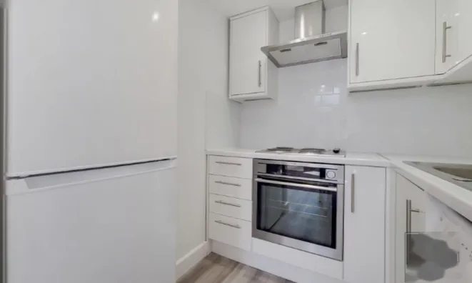 Недвижимость —: 8