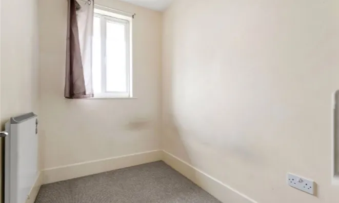 Недвижимость Wyndhams Court, 32 Celandine Drive: 9