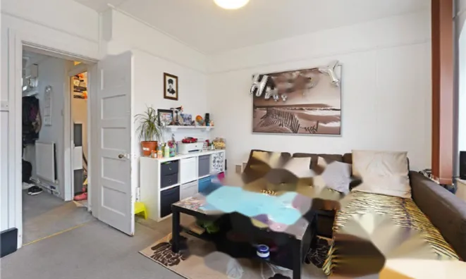 Недвижимость Albion Avenue: 10