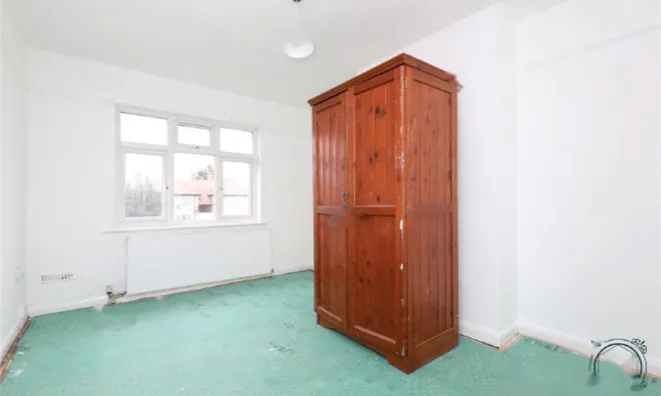 Недвижимость North Circular Road: 2