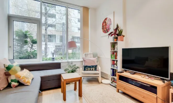 Недвижимость Spectrum Way, Wandsworth: 2