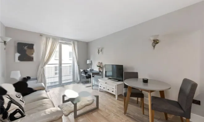 Недвижимость Plumbers Row: 6