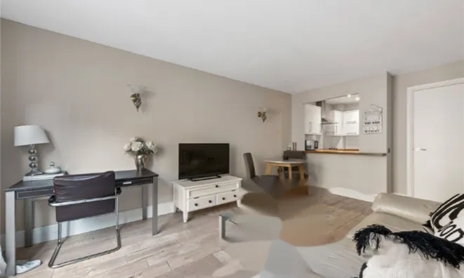 Недвижимость Plumbers Row: 10