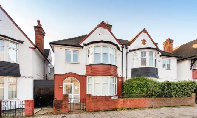 Недвижимость Finchley Road: 6