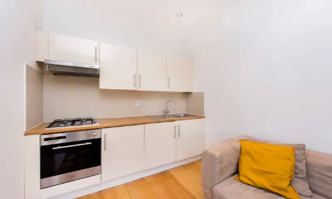 Недвижимость Finchley Road: 11