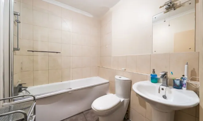 Недвижимость St. Georges Road: 10