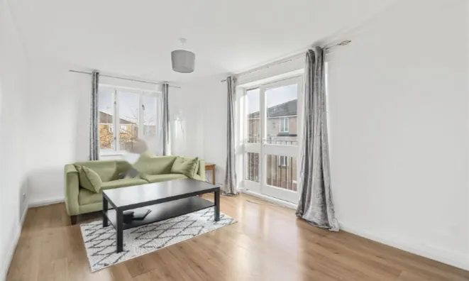 Недвижимость Sandifer Drive, Cricklewood: 7