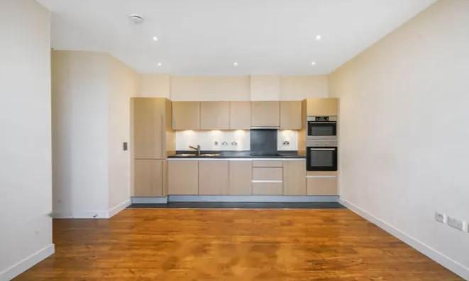 Недвижимость Bromyard Avenue, Acton: 10