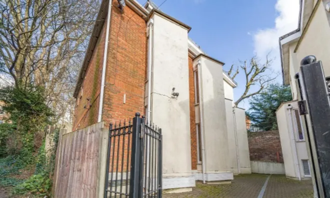 Недвижимость Archway Road: 5