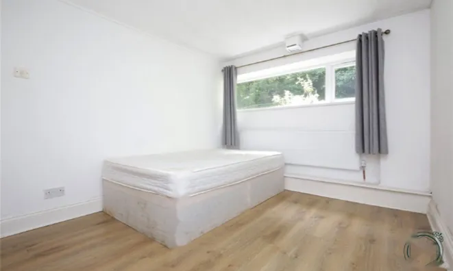 Недвижимость Crescent Rd, Haringey: 10