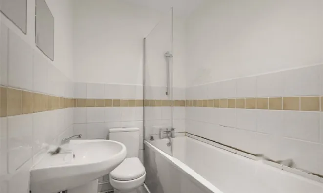 Недвижимость Voltaire Road: 1