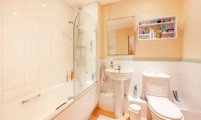 Недвижимость Victoria Road, North Acton: 1