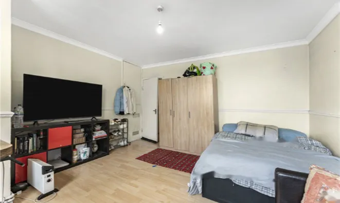 Недвижимость De Beauvoir Estate: 12