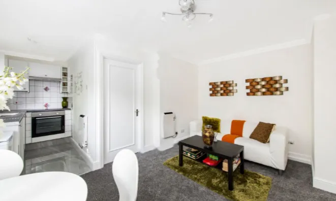 Недвижимость Trenmar Gardens: 2