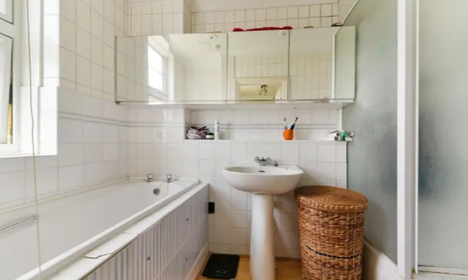 Недвижимость Matilda House, St. Katharines Way: 3