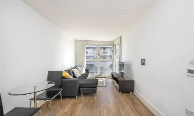 Недвижимость Queensland Road, Holloway: 2