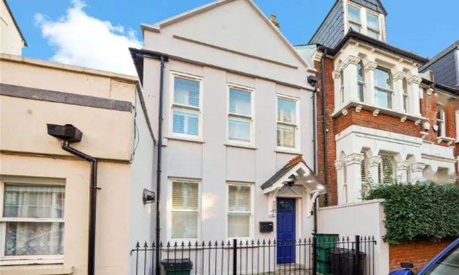 Недвижимость Waterlow Road: 6