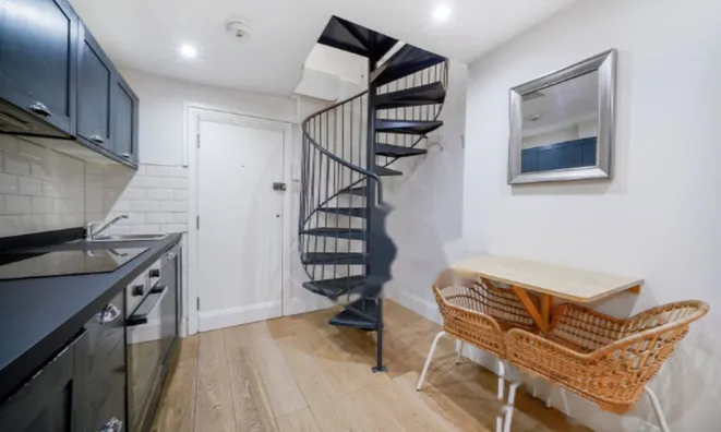 Недвижимость Sussex Gardens: 10