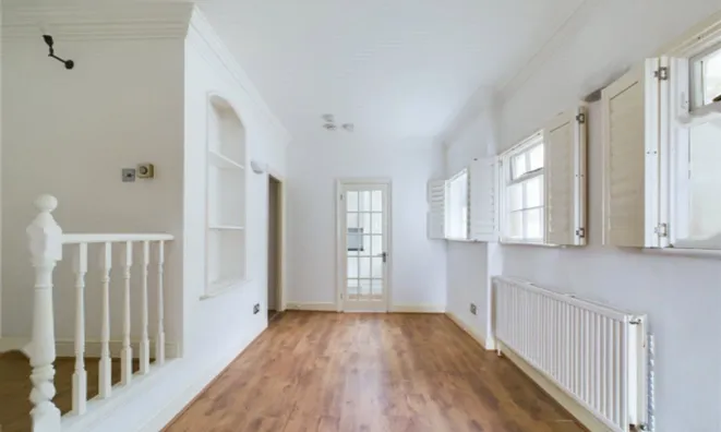 Недвижимость Combermere Road: 2