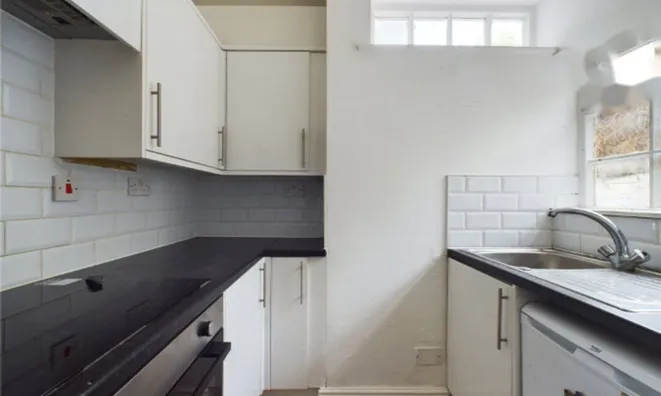 Недвижимость Combermere Road: 10