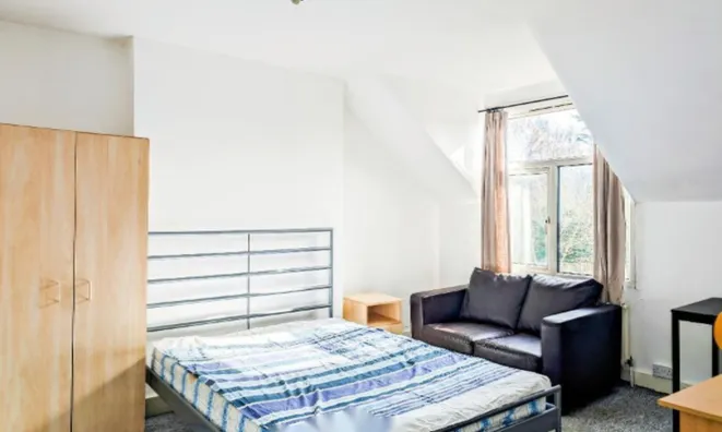 Недвижимость Cricklewood Lane: 1