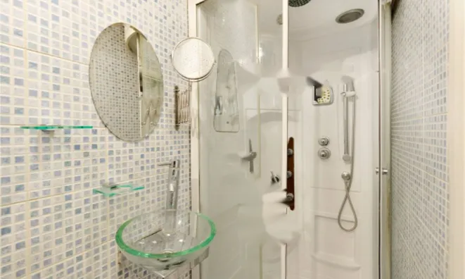 Недвижимость Park West Place: 2