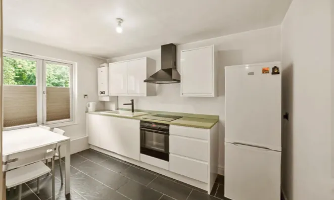 Недвижимость Barker Drive: 10