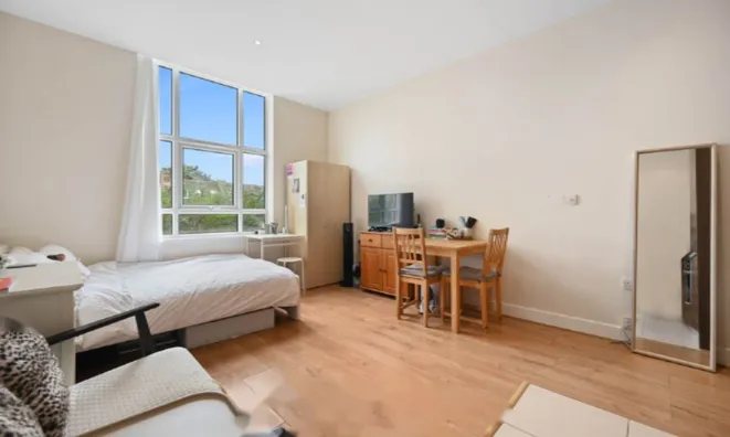 Недвижимость Bromyard Avenue, Acton: 4