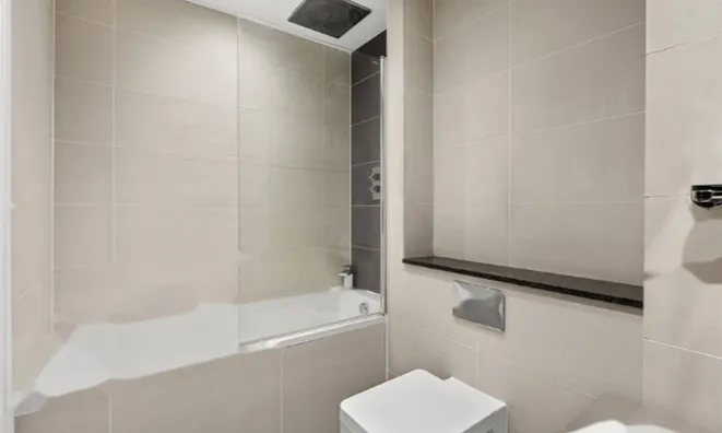 Недвижимость Austin Road: 1