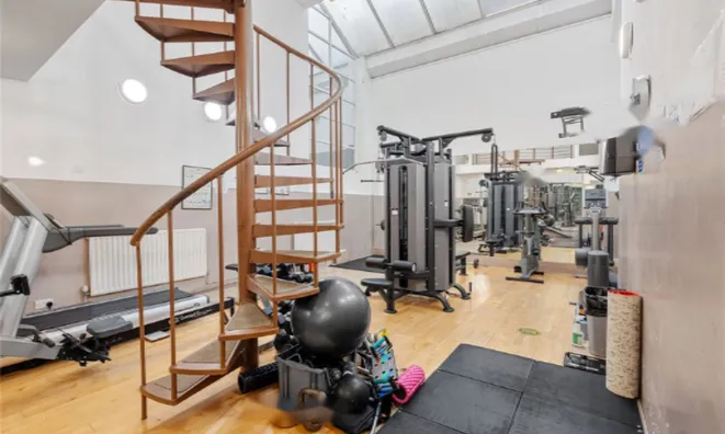 Недвижимость Austin Road: 3