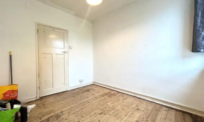 Недвижимость Field Road, London.: 1