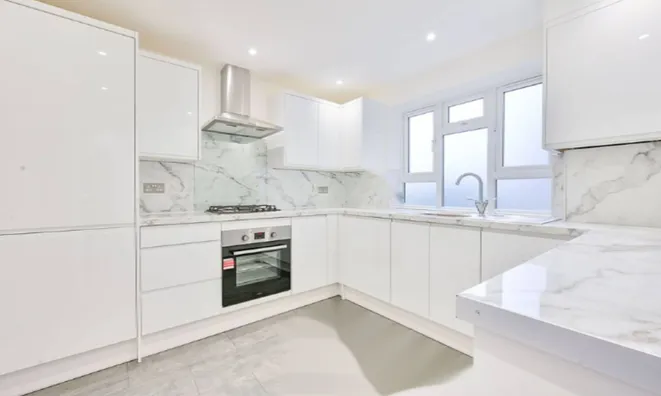 Недвижимость Lynton Road, Acton: 5