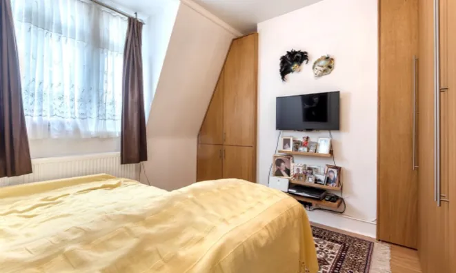 Недвижимость Shinfield Street: 10