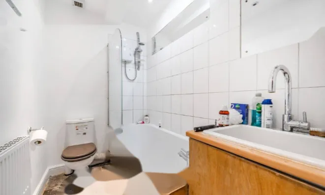 Недвижимость Malvern Road, Queen's Park: 3