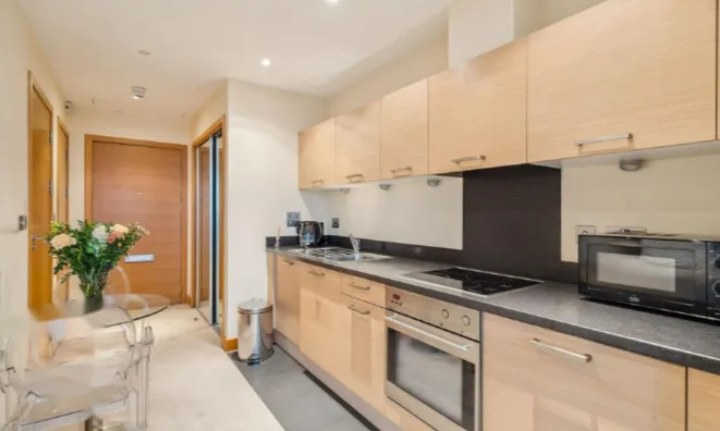 Недвижимость Eustace Building: 2