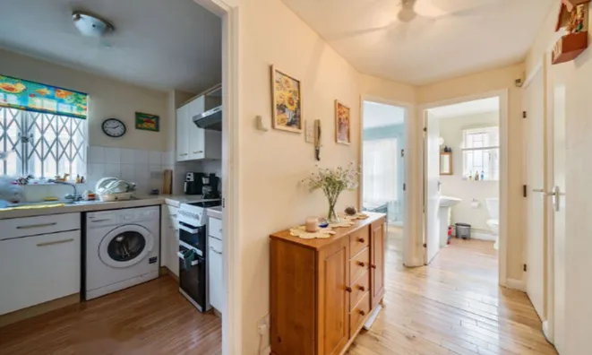 Недвижимость Longfellow Way: 2