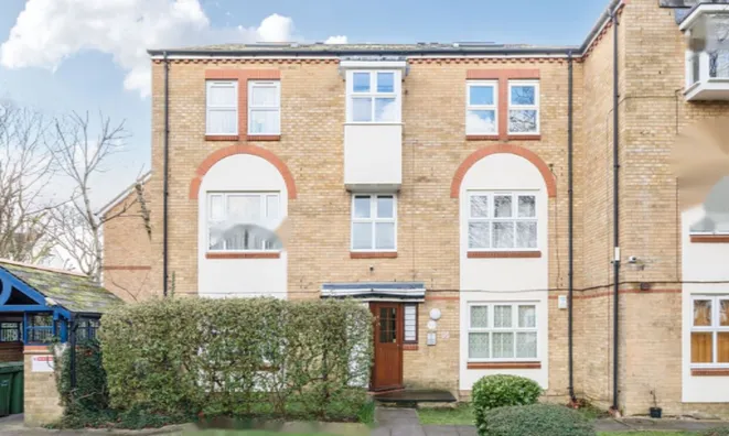 Недвижимость Longfellow Way: 6