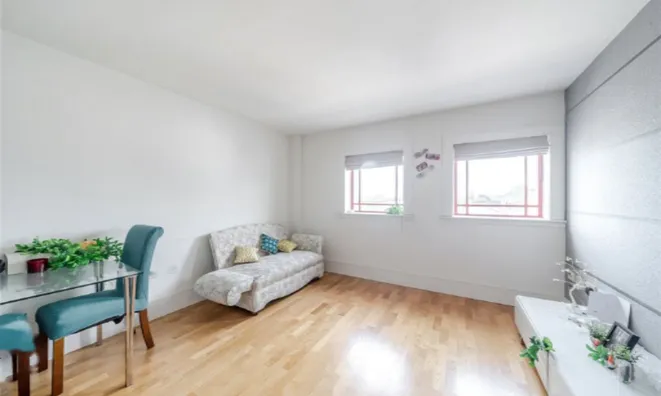 Недвижимость Highbury Stadium Square: 5