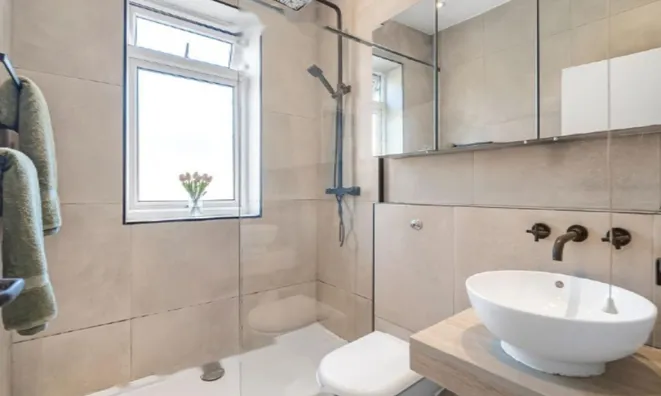 Недвижимость Battersea Park Road, Battersea: 2