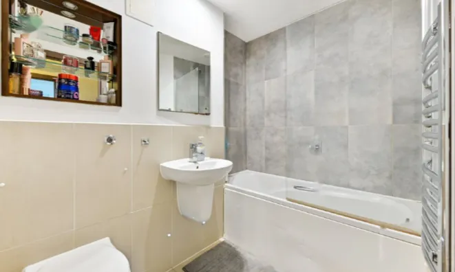 Недвижимость Bridges Court Road: 4